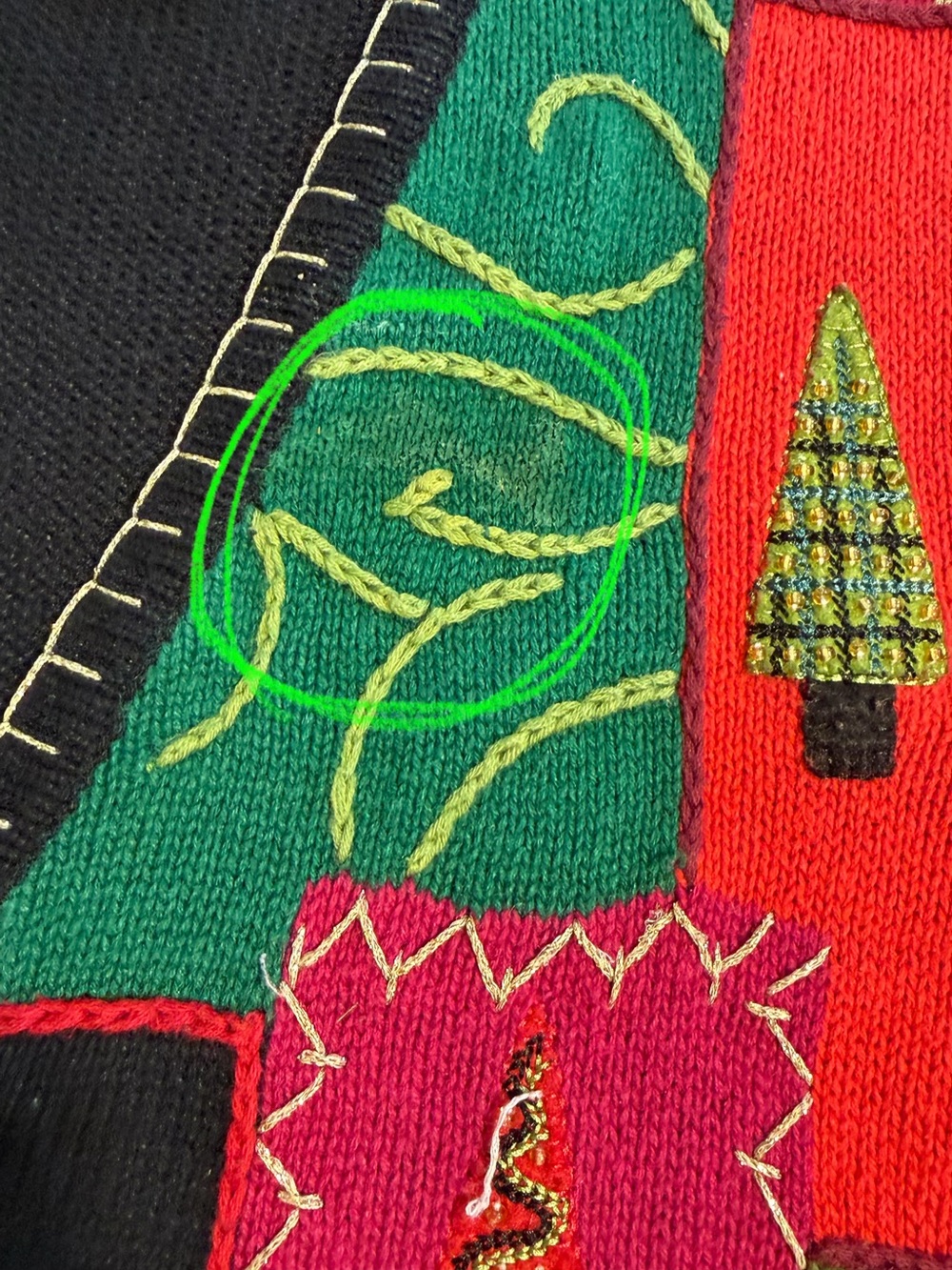VINTAGE 90s Christmas tree knit sweater vest cardigan button front - Picture 8 of 8